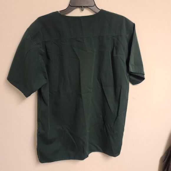 611 - Carhartt Mens Green Scrub Top size Medium - great used condition - Picture 3 of 4